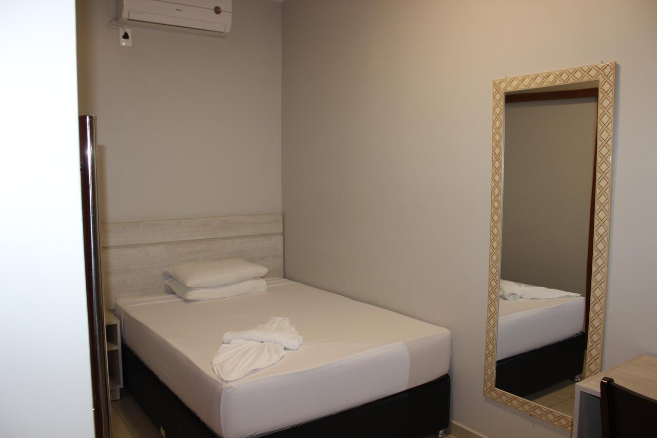 Sleep Hotel Toledo  Bagian luar foto