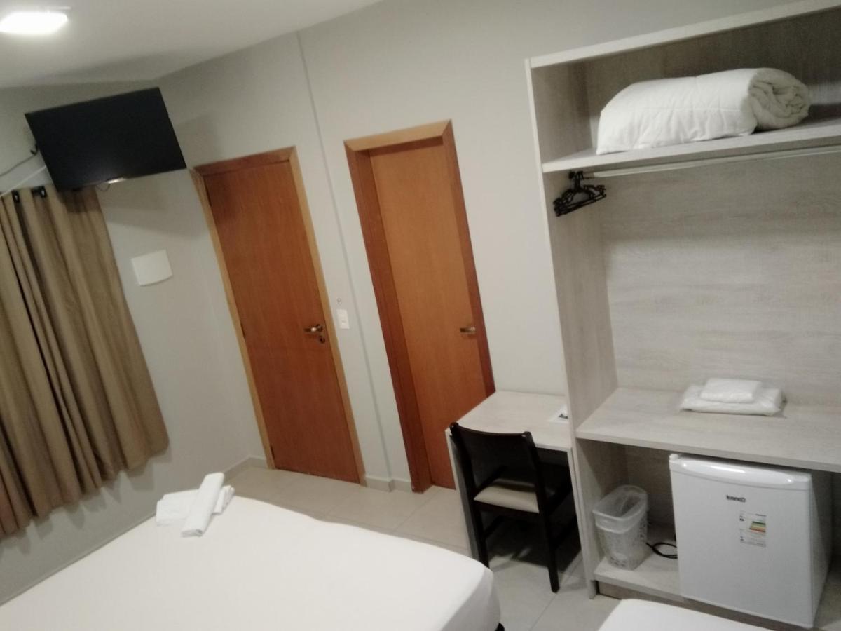 Sleep Hotel Toledo  Bagian luar foto